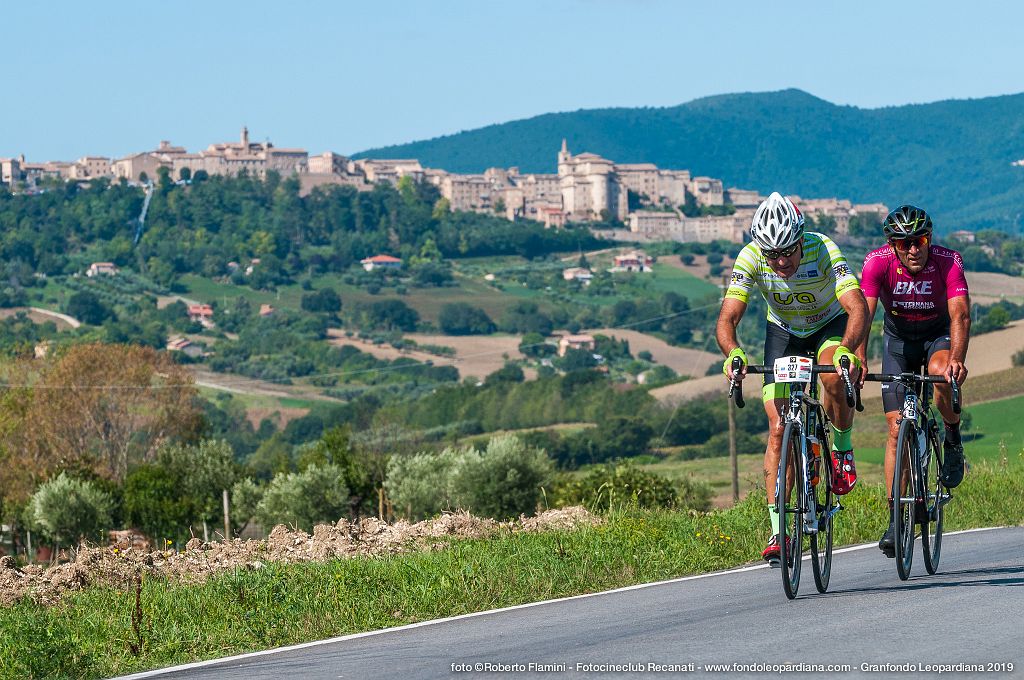 Una gran fondo da pedalare in un paesaggio da guardare